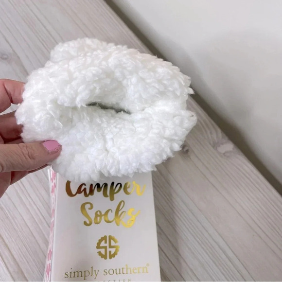 CAMPER SOCKS - SIMPLY SOUTHERN- FLANNEL RED - Picture 3 of 4